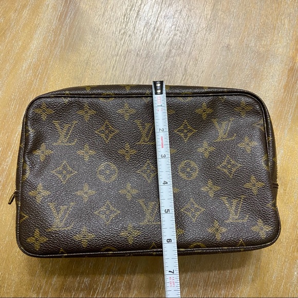 Authentic Louis Vuitton Trousse 23 - Picture 11 of 11